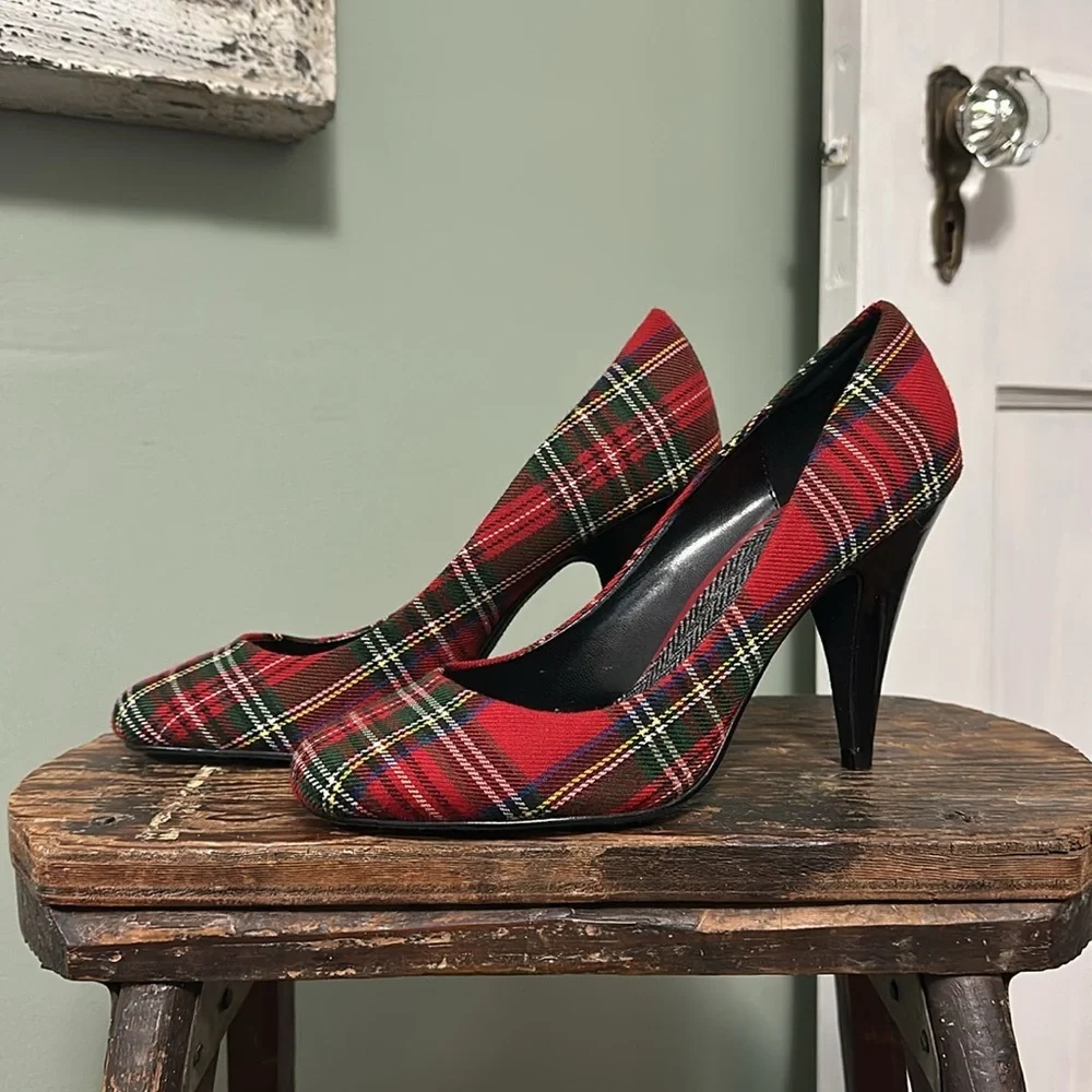 ROCKETDOG Red Plaid Textile w/ Faux Black Patent Leather Heels